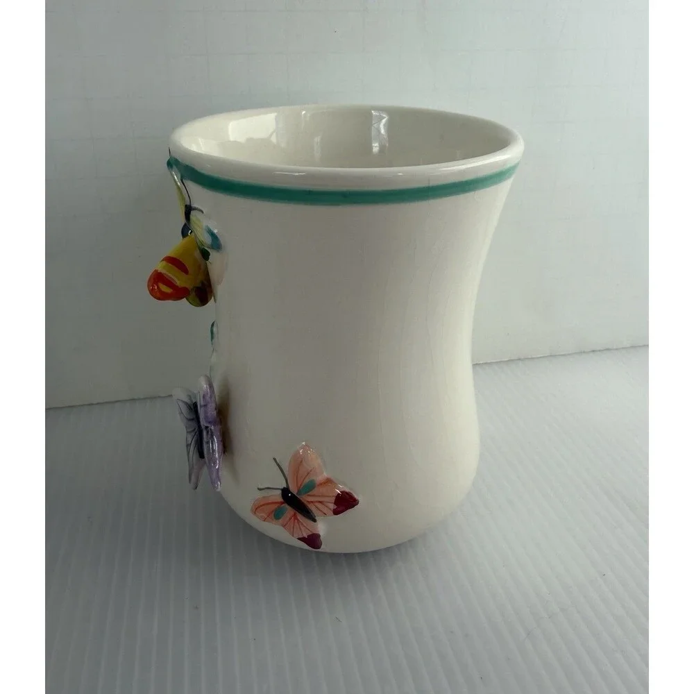 Allure 3D Butterfly Cup Vase Holder Y2K Bathroom Decor Cottage Core Shabby Chic